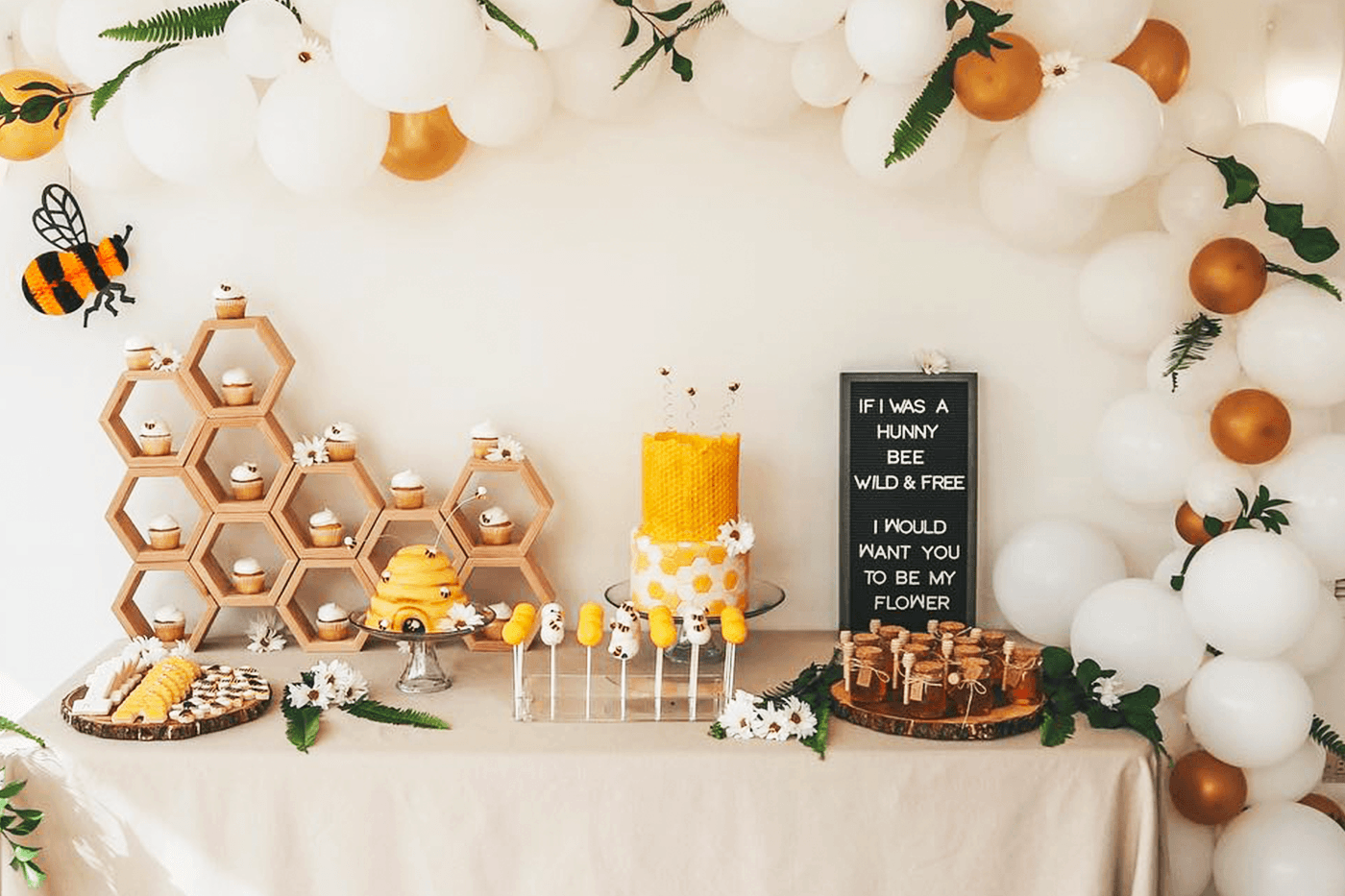 Little-Honey-Bee-Baby-Shower-Theme